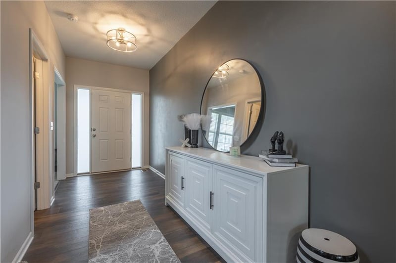 4808 SW Beckham Rd, Lee's Summit, MO 64083