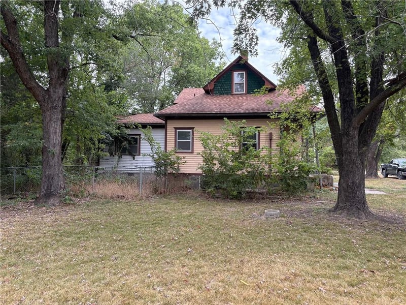 3310 Cr 2800 Rd, Jefferson, KS 67301