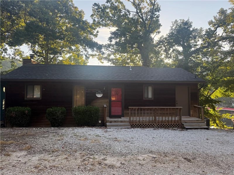 174 Stoney Shores Dr, Sunrise Beach, MO 65079