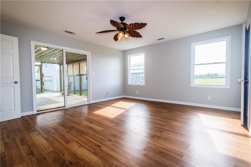 5710 SW 51st Rd, St Joseph, MO 64504