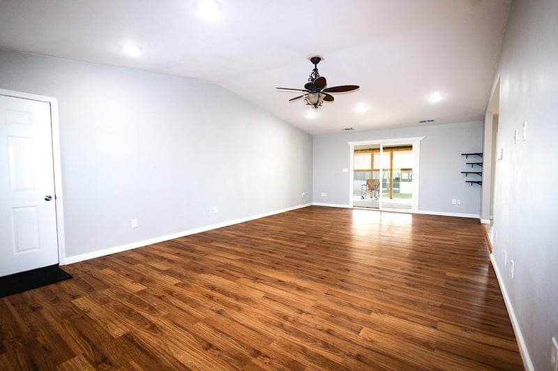 5710 SW 51st Rd, St Joseph, MO 64504