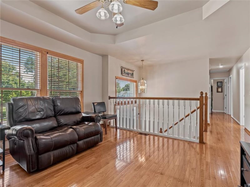 14606 St Andrews Dr, Grandview, MO 64030
