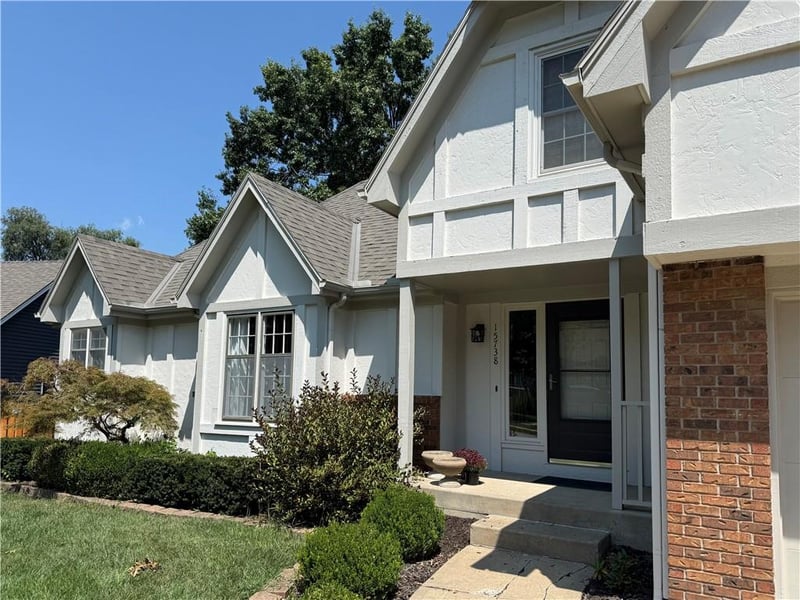 15738 W 148th Ter, Olathe, KS 66062