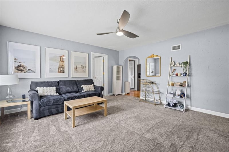 8804 W 79th St, Overland Park, KS 66204