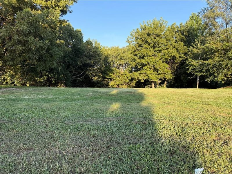 Se State Rt 371 Hw, St Joseph, MO 64504