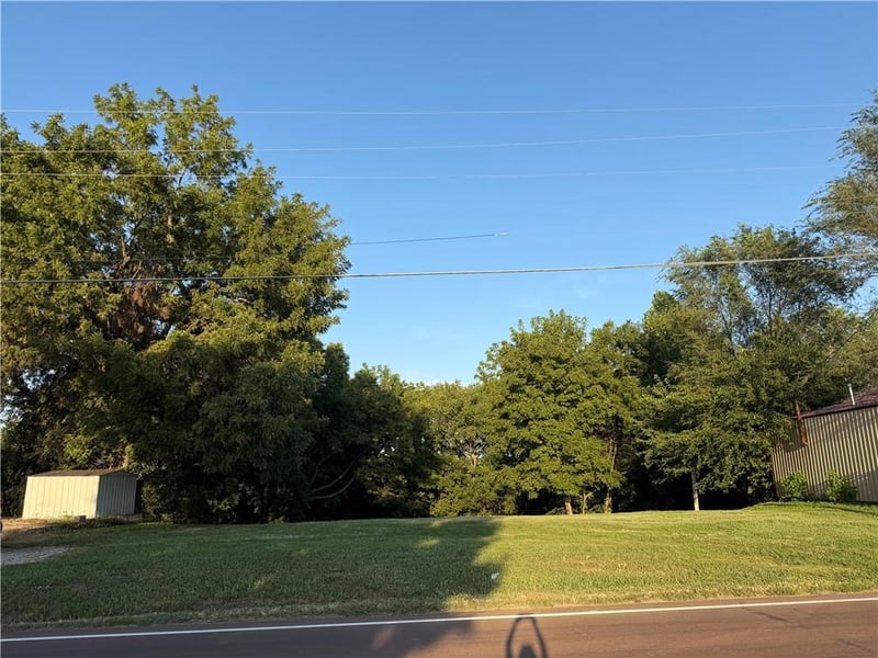 Se State Rt 371 Hw, St Joseph, MO 64504