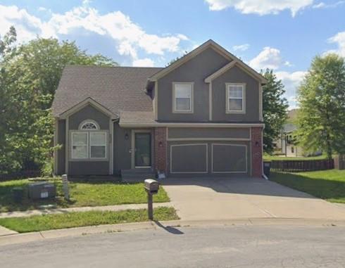 802 N Cypress Cir, Kearney, MO 64060