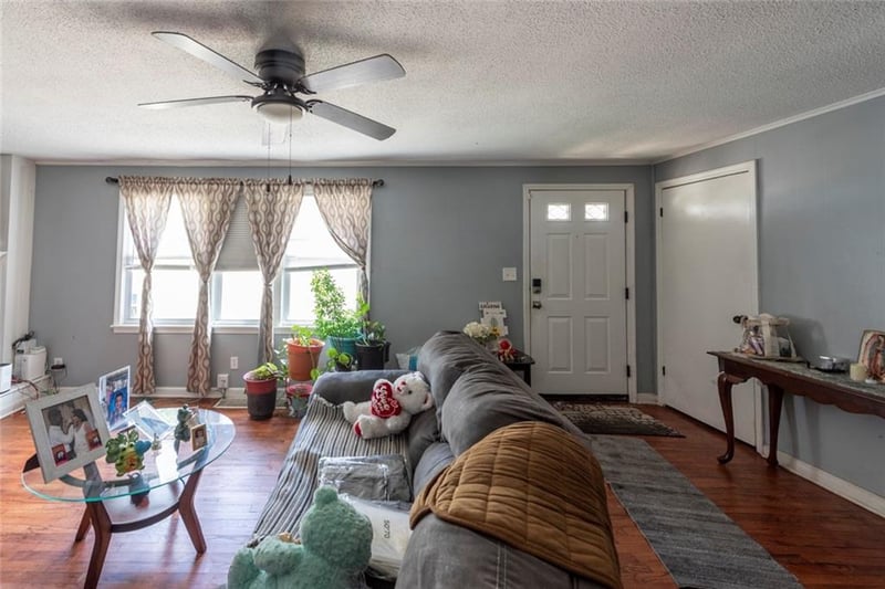6046 Edith Ave, Kansas City, KS 66104