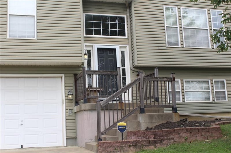 212 Whispering Hills Blvd, Lone Jack, MO 64070