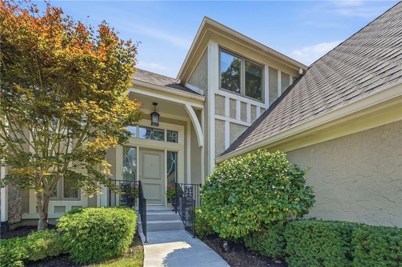 12401 Granada Rd, Leawood, KS 66209