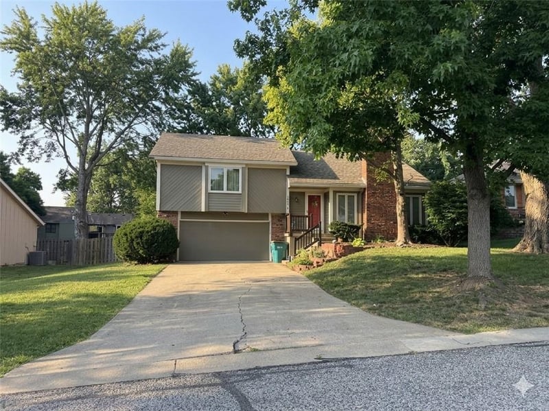 14414 W 94th Ter, Lenexa, KS 66215