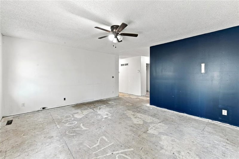 25791 Columbia Rd, Paola, KS 66071