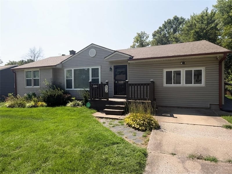 4720 S Crysler Dr, Independence, MO 64055