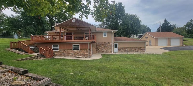 5001 NW High Dr NW, Riverside, MO 64150