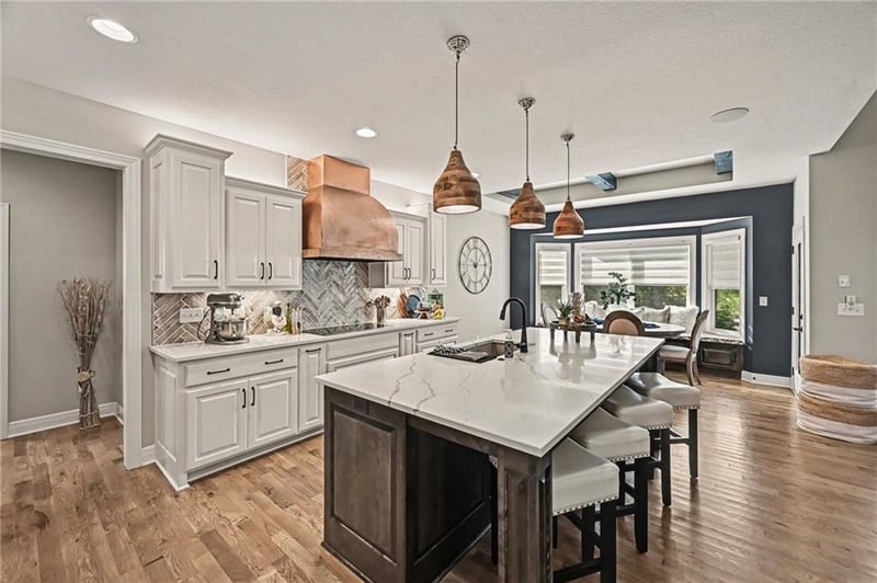 5507 NW 111th Pl, Kansas City, MO 64154