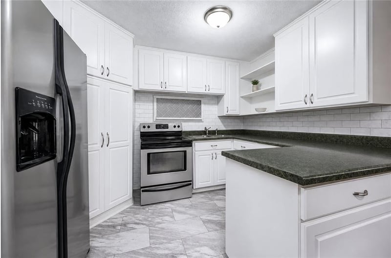 11501 W 68th St, Shawnee, KS 66203