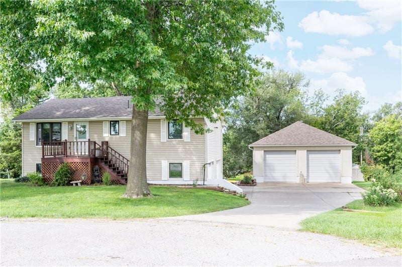 1207 Saint Paul Ave, Excelsior Springs, MO 64024