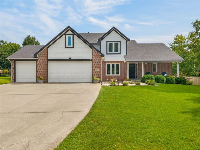 9431 N Monroe Ct, Kansas City, MO 64156