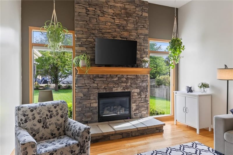 9431 N Monroe Ct, Kansas City, MO 64156