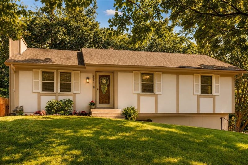 6901 N Mercier St, Kansas City, MO 64118