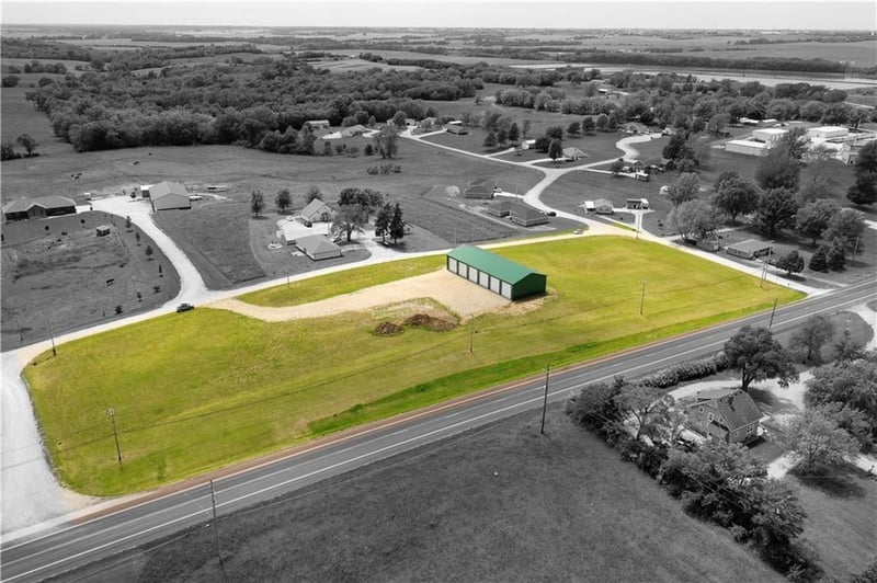30449 Hillside Dr, Maryville, MO 64468