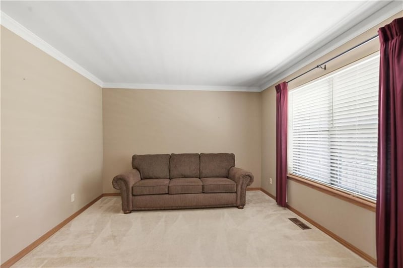 136 Westfield Rd, Pittsburg, KS 66762