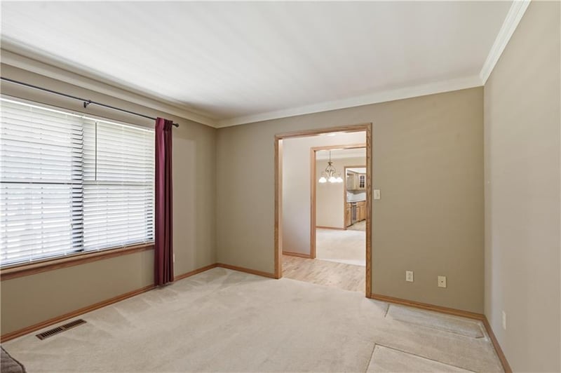 136 Westfield Rd, Pittsburg, KS 66762