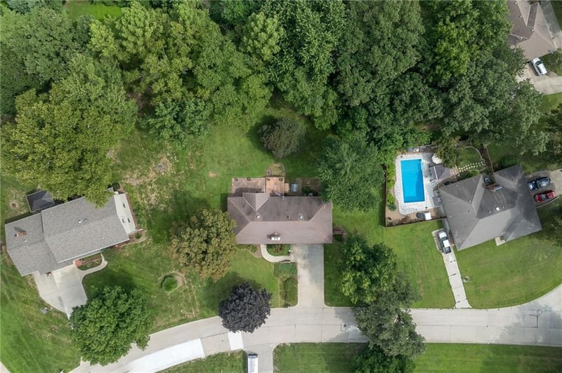 25 Stonecrest Dr, St Joseph, MO 64506