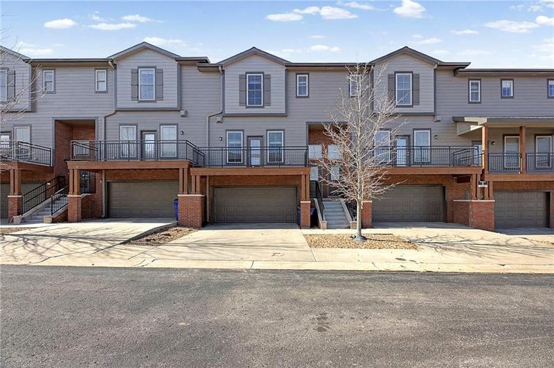 5245 Overland Dr #B25, Lawrence, KS 66049