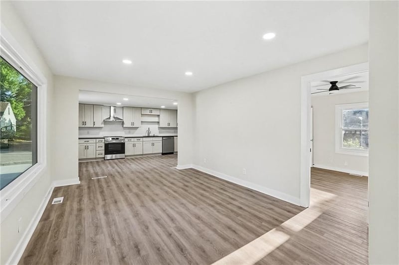 5628 Melrose Ln, Shawnee, KS 66203