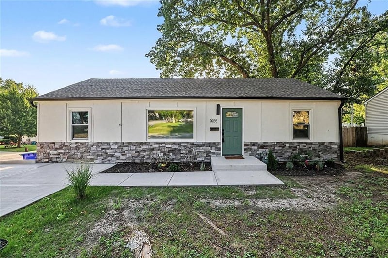 5628 Melrose Ln, Shawnee, KS 66203