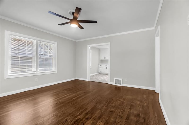 417 E Walnut St, Independence, MO 64050