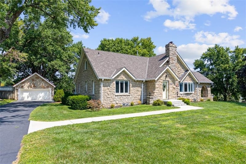 5040 County Line Rd, Kansas City, KS 66106