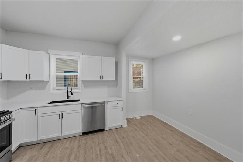 3011 Holmes St, Kansas City, MO 64109