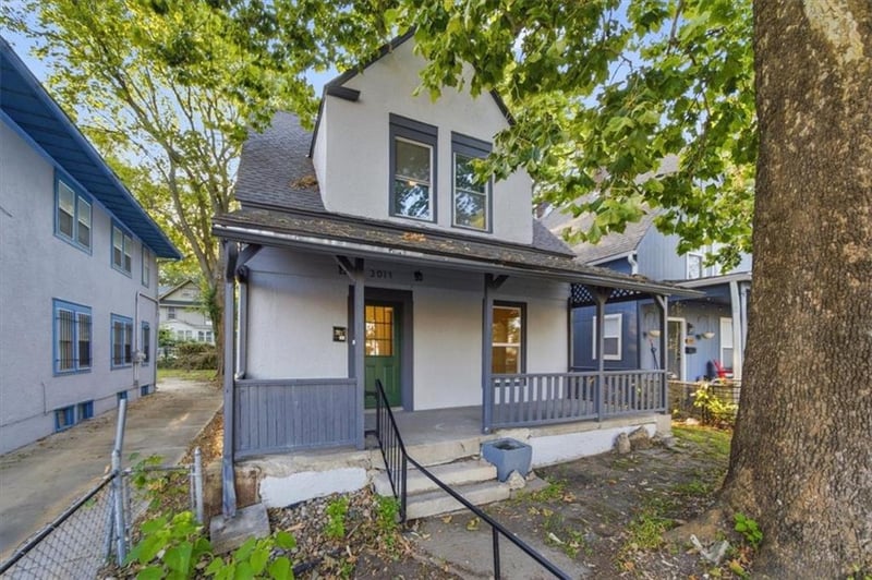 3011 Holmes St, Kansas City, MO 64109