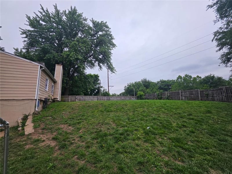 3057 N 40th St, Kansas City, KS 66104