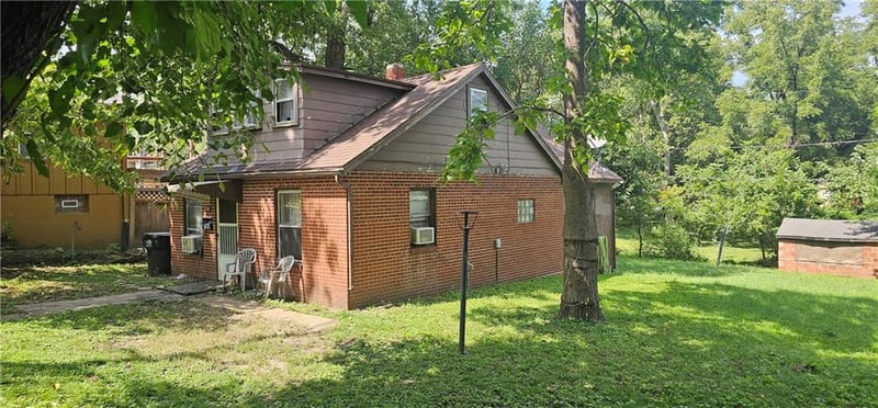 608 E Hereford Ave, Independence, MO 64055