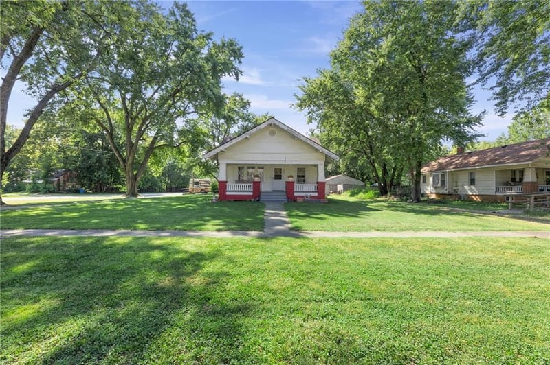 202 N Vine St, Greeley, KS 66033