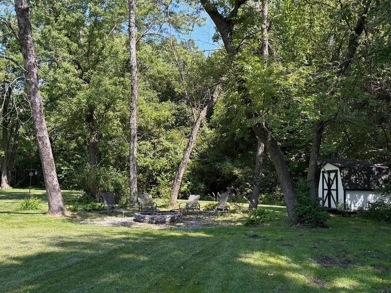 919 Shawnee St, Tonganoxie, KS 66086