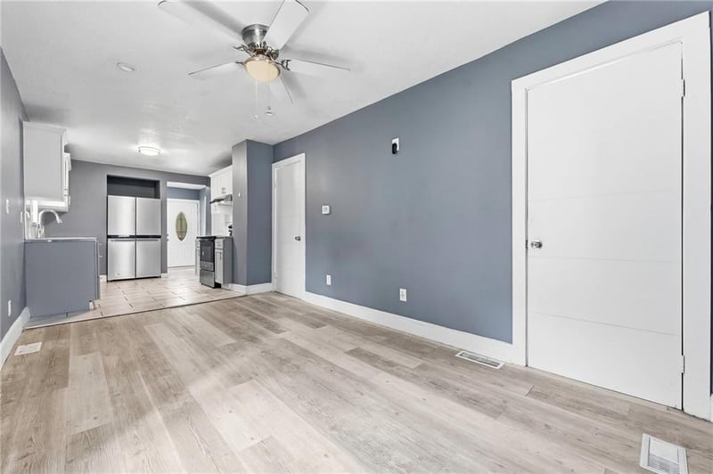 5240 South Benton Ave, Kansas City, MO 64130