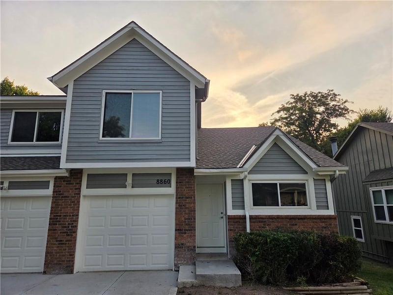 8860 Gallery St, Lenexa, KS 66215