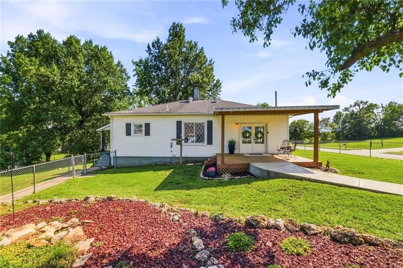 3355 N 115th St, Kansas City, KS 66109