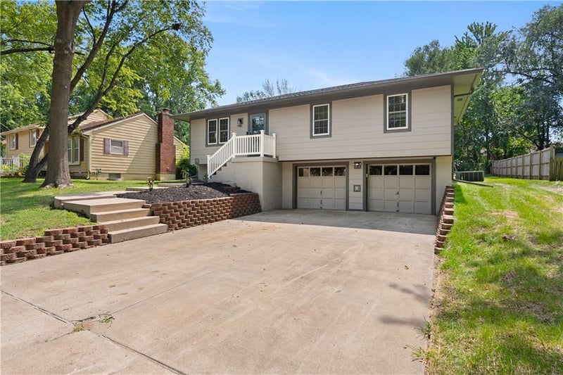 1504 Lawndale Ave, Pleasant Hill, MO 64080