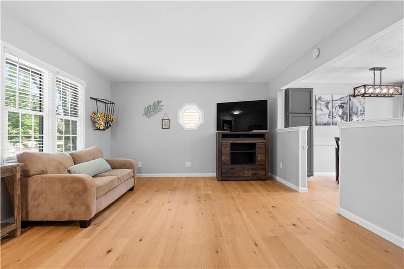1504 Lawndale Ave, Pleasant Hill, MO 64080
