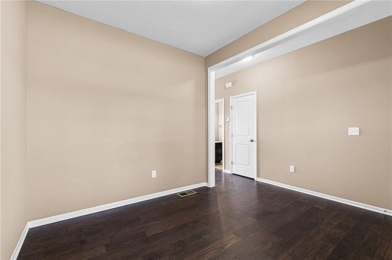 26103 W 141st Ter, Olathe, KS 66061