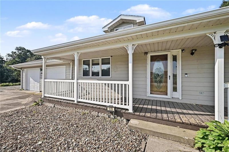1039 225th Rd, Troy, KS 66087