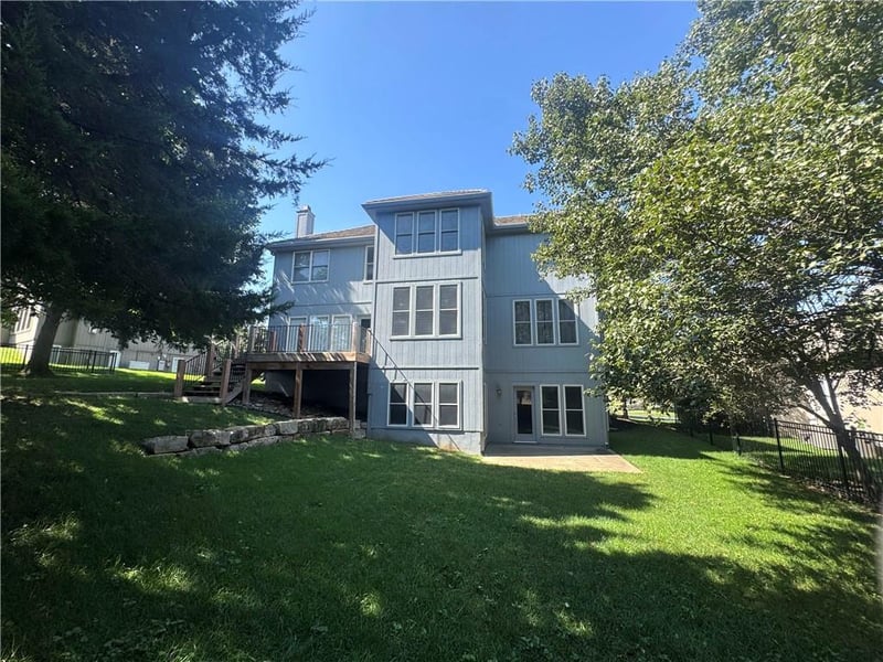 21221 W 81st Pl, Lenexa, KS 66220