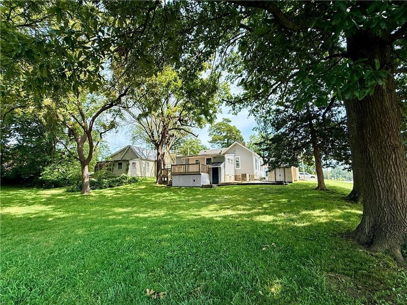 422 S Mulberry St, Warrensburg, MO 64093