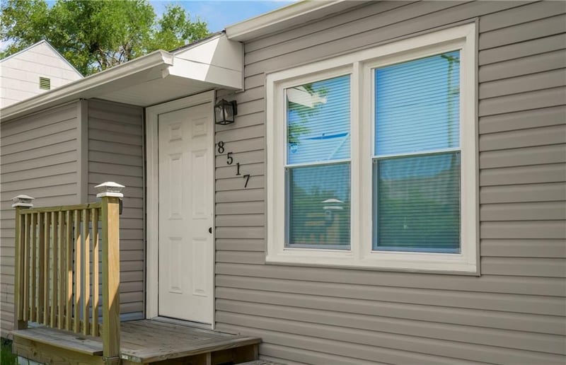 8517 Flora Ave, Kansas City, MO 64131
