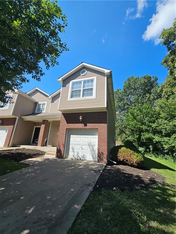 8822 Timber Creek Ln, Pleasant Valley, MO 64068